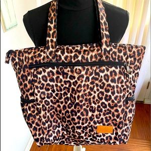 🐅Animal print bag roomy & light weight
